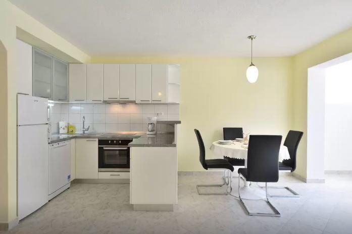 Mikuljan Apartments Stobreč Екстериор снимка