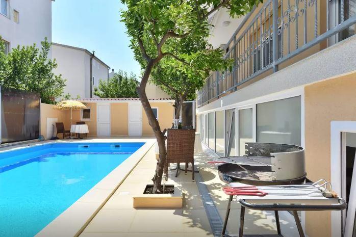 Mikuljan Apartments Stobreč Екстериор снимка
